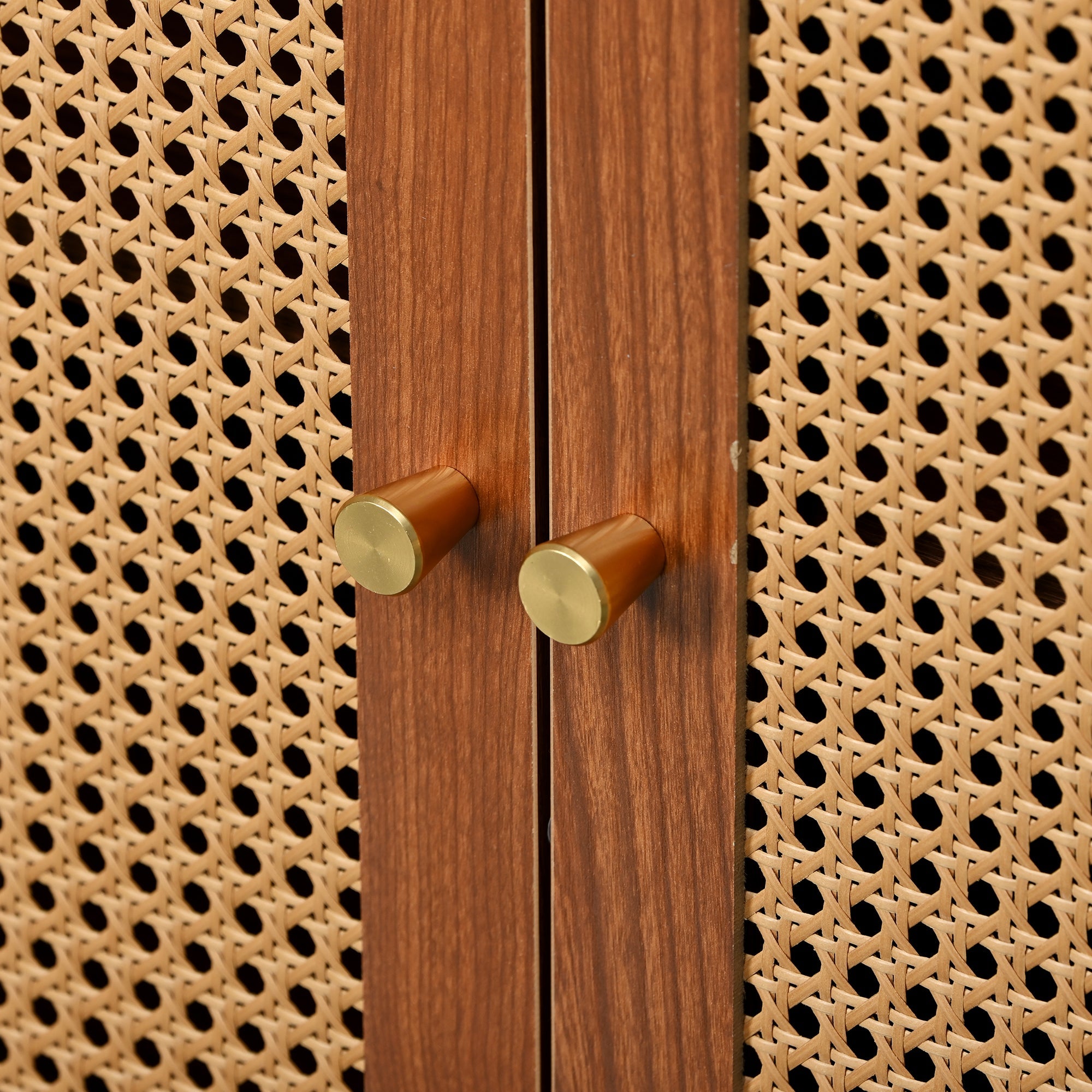 okwish Sideboard mit 3 Rattan verzierten Türen Kommode Highboard mit Metallgriffe, für Schlafzimmer & Wohnräume & Büro, Braun 129.8x 40x 76cm